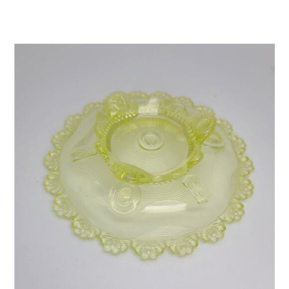Antique Indiana Tumbler Uranium Vaseline Glass Dewey Pattern 3-Foot Plate 7.75" - Picture 4 of 6